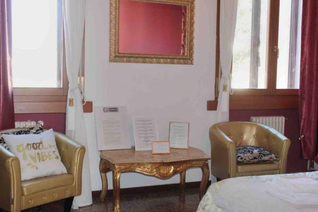 The Golden Apartment Venice Exterior photo