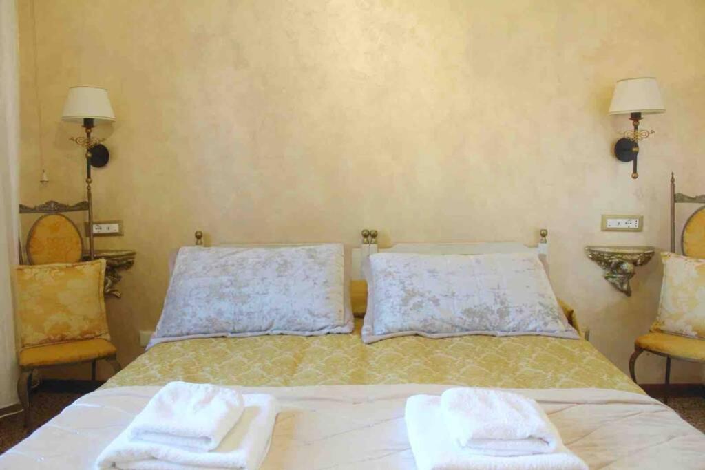 The Golden Apartment Venice Exterior photo